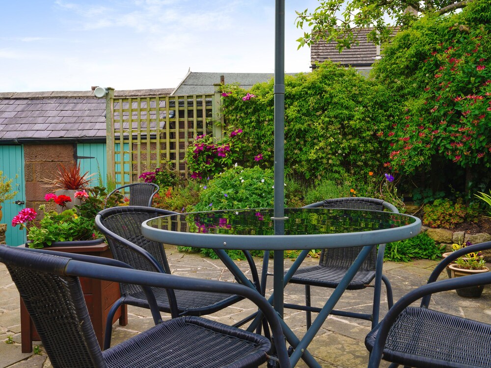 Cloudberry Cottage view 2