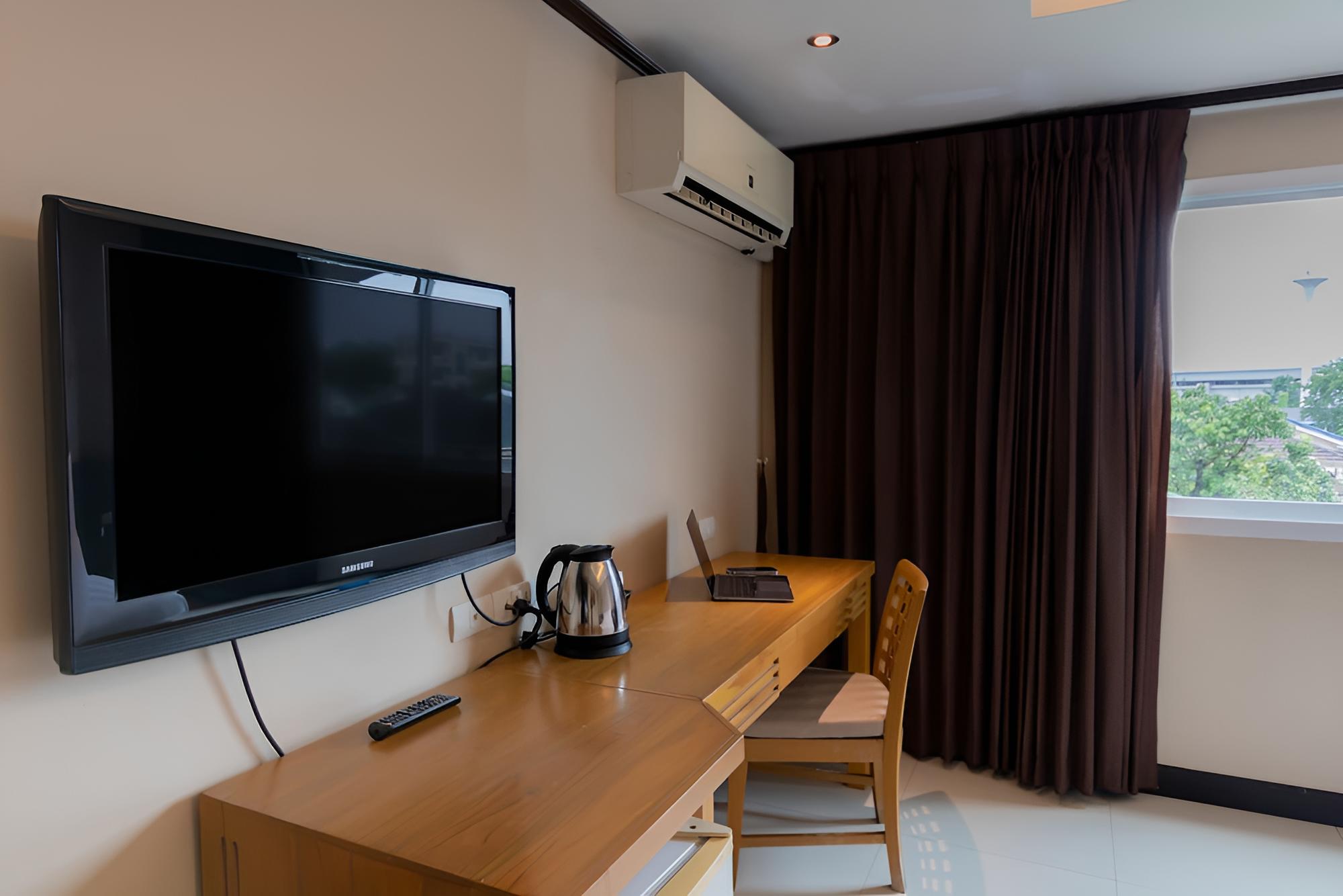 Avana Hotel and Convention Centre