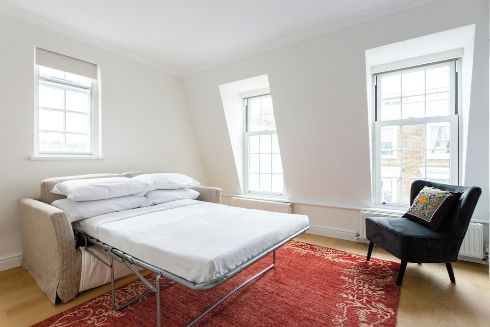 Edge Street IV by Onefinestay