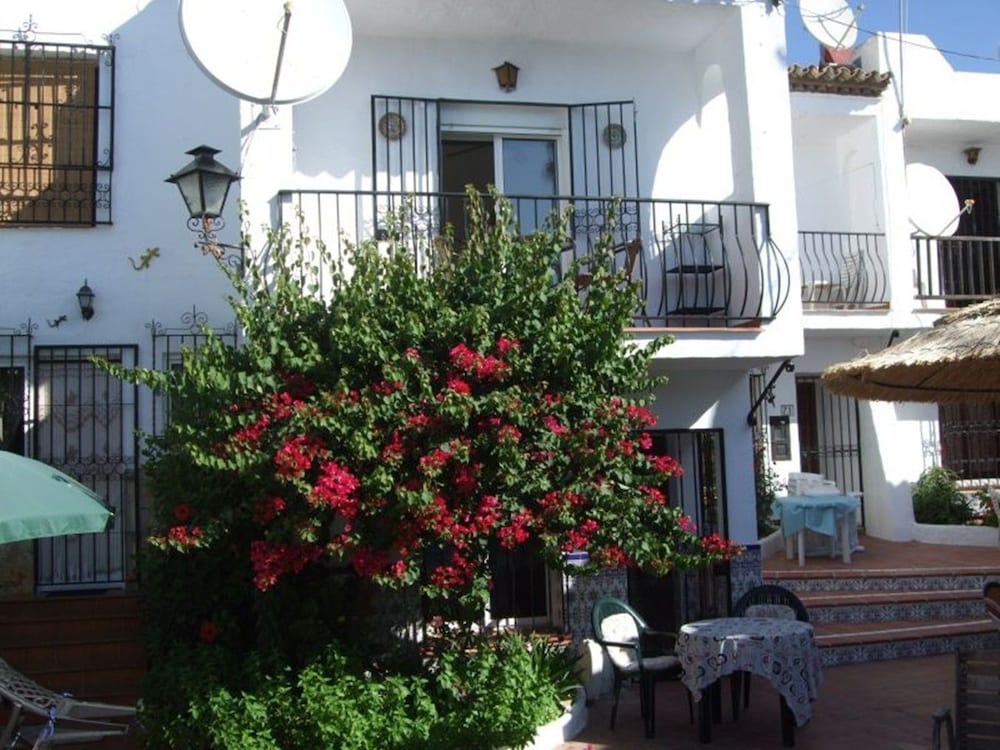 Aptos Pueblo Andaluz Nerja