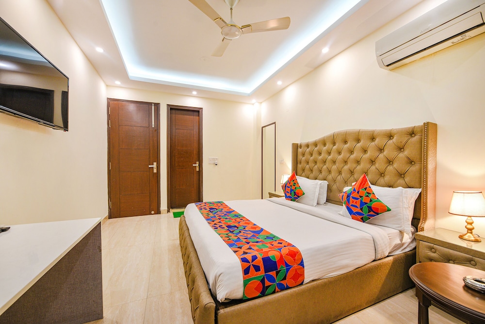 Fabhotel Ak Villa
