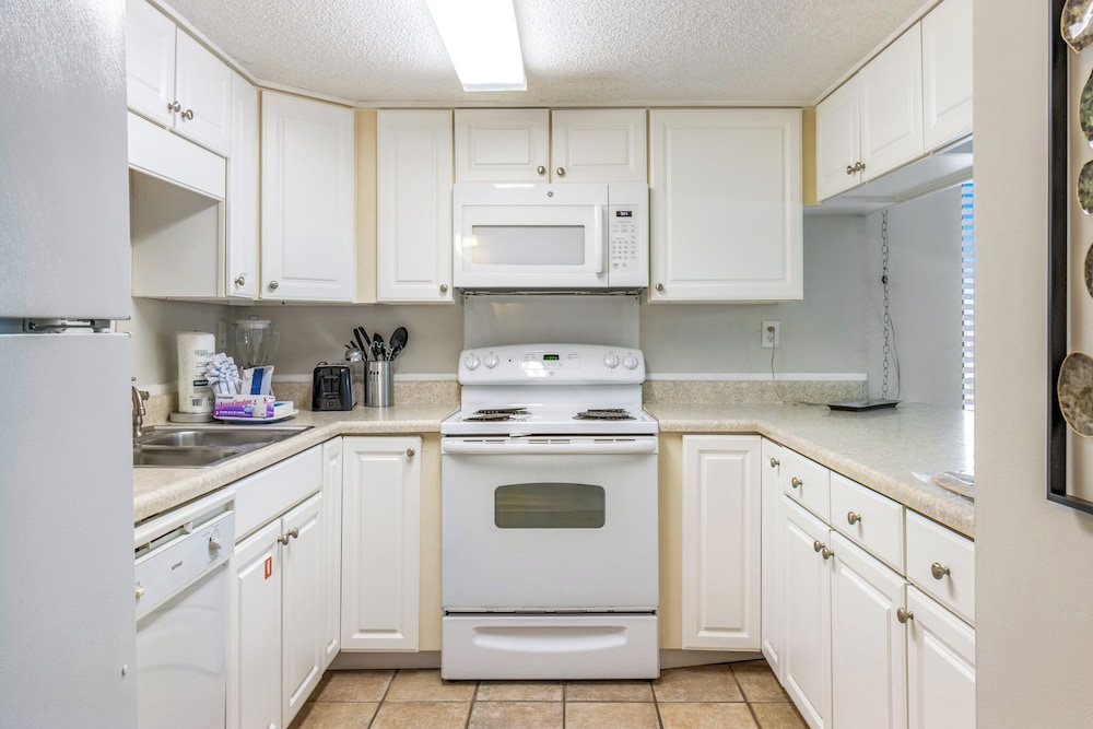 Island Sunrise by Southern Vacation Rentals