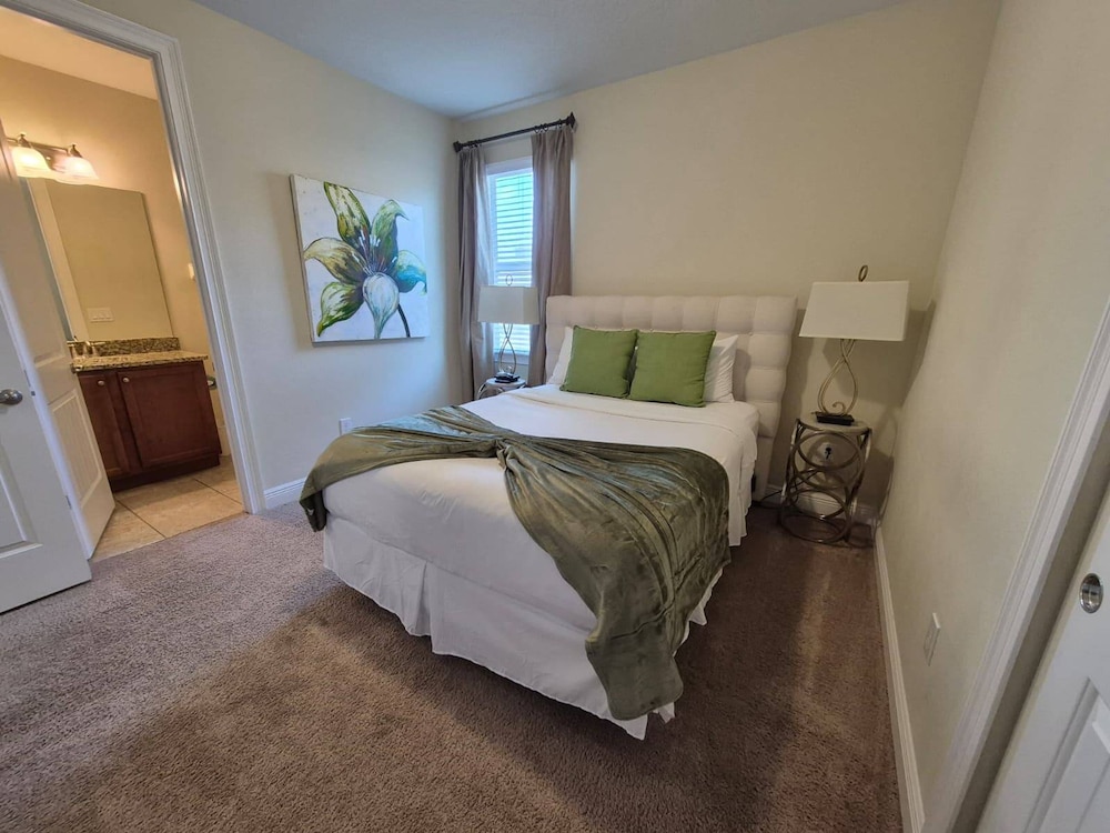 6BR 5BA w Private Pool Spa Near Disney