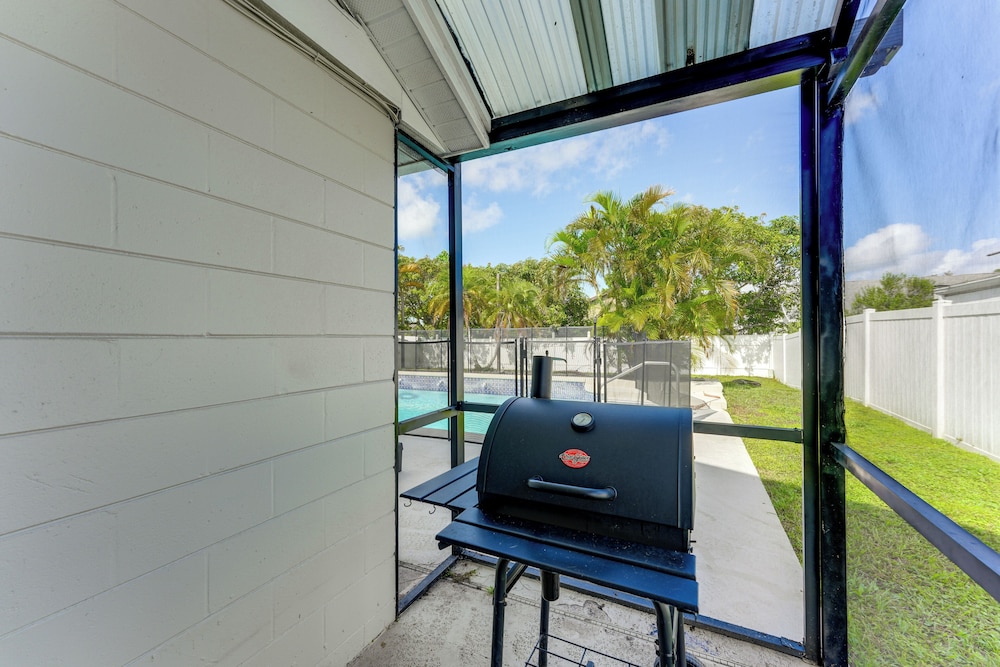Disney-themed Home: Swim, BBQ & Explore Kissimmee!