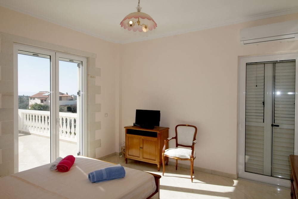 Luxurious Villa Anthi view 2