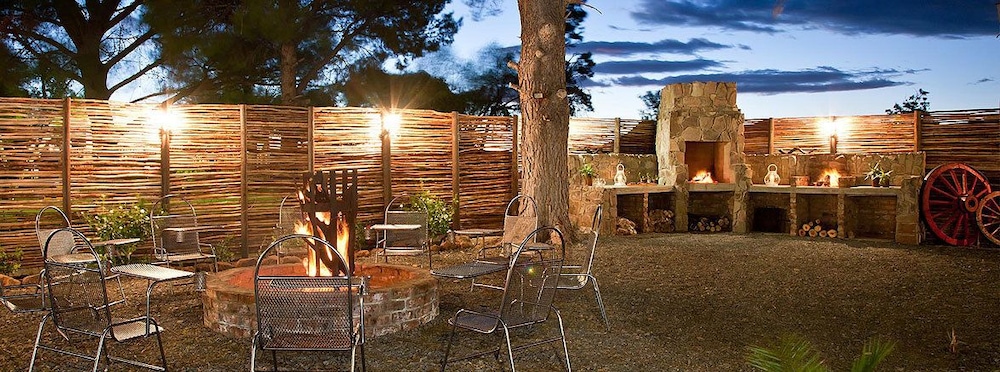 Wagon Wheel Country Lodge