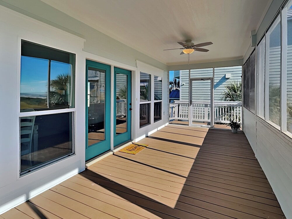 Sanctuary by the Sea by Ryson Vacation Rentals