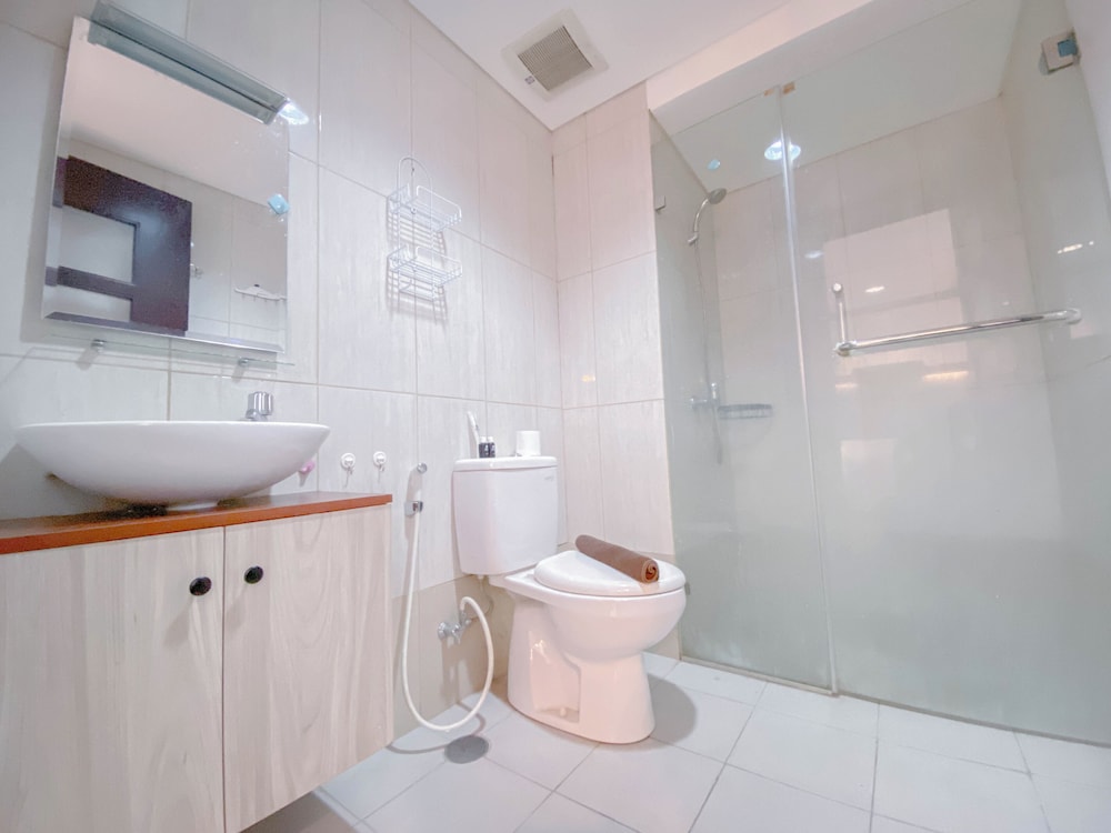 Good and Simple 2BR at Tamansari La Grande