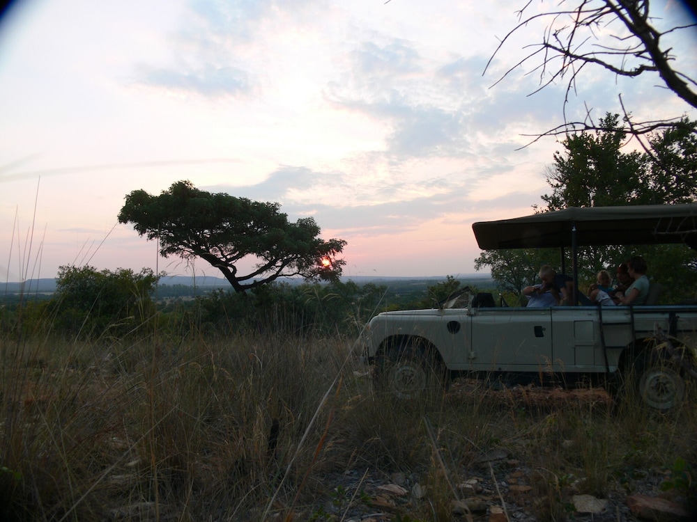 Modikgweng Lodge view 3