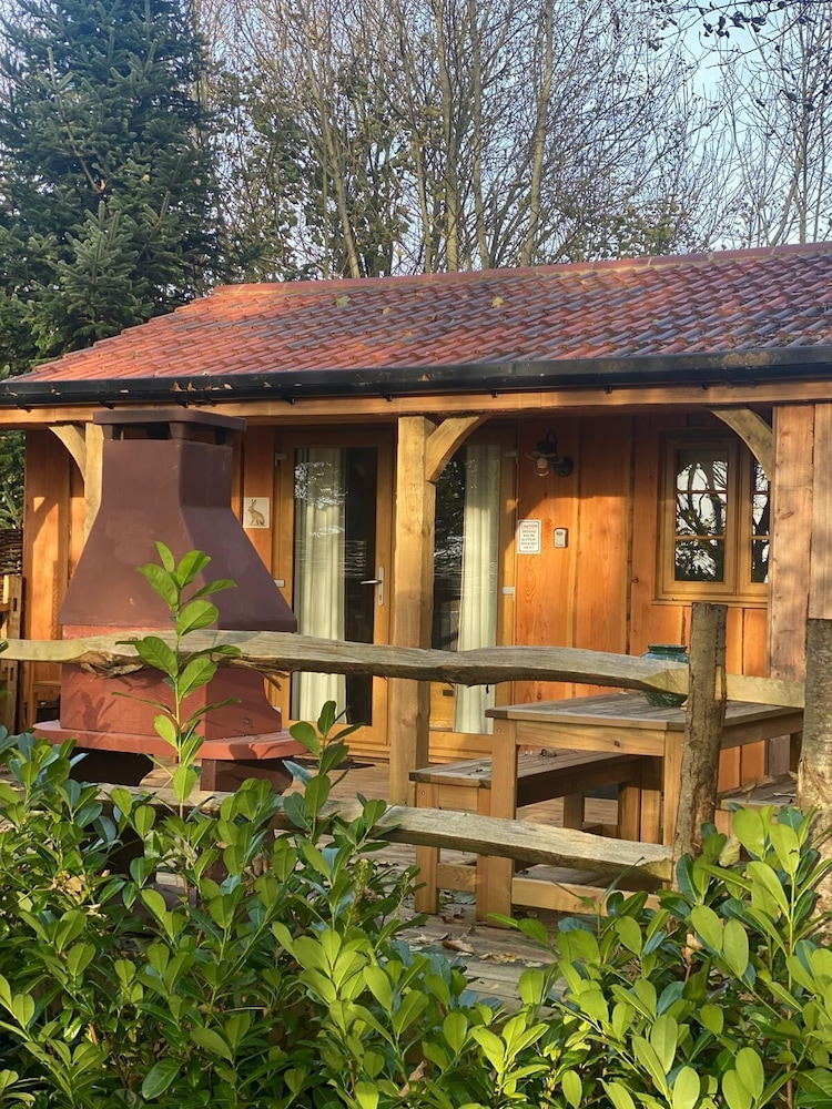 Hayne Barn Estate - Private Estate : 6 Eco Lodges - 1 Studio