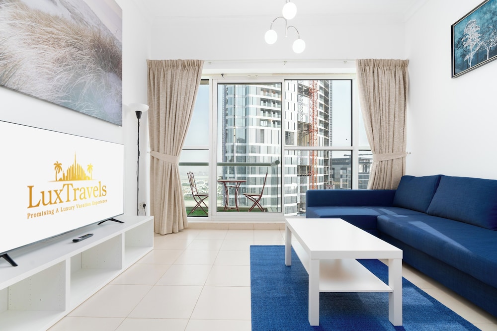 Lux BnB I Mayfair Tower I Sky line Views