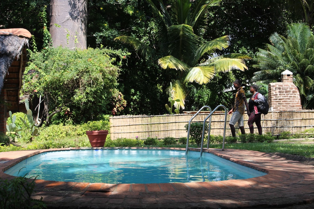 Nkhudzi Beach Lodge