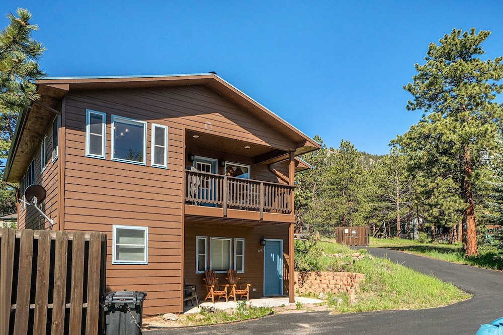 Aspen Grove Getaway Ev#3196 2 Bedroom Condo by RedAwning view 3