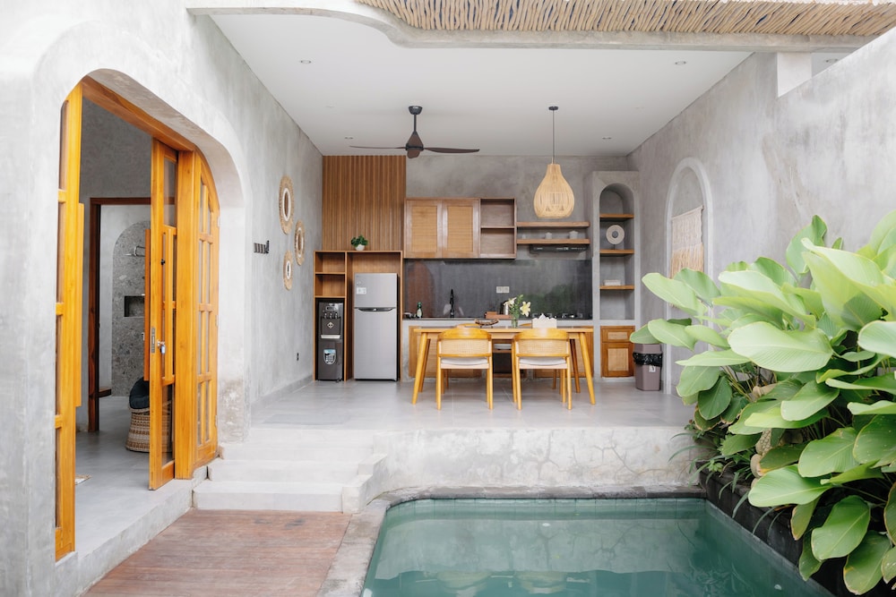 Dharman Royal Villa