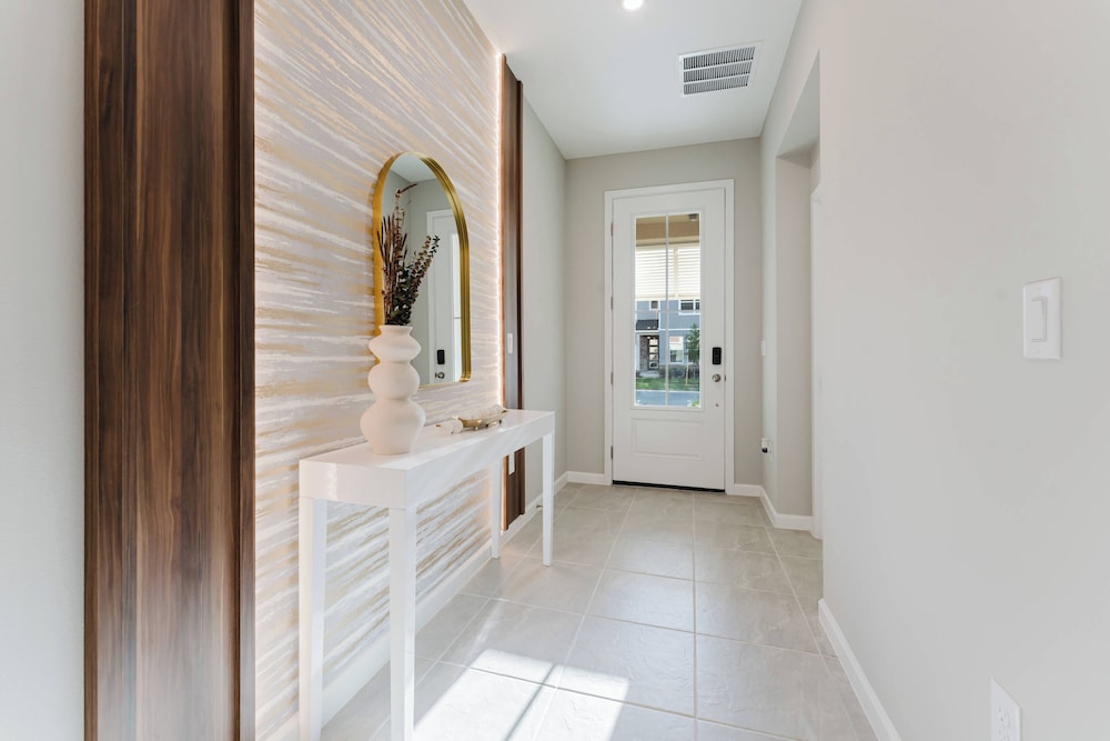 Orlando Getaway 6BR Home w Pool Near Disney