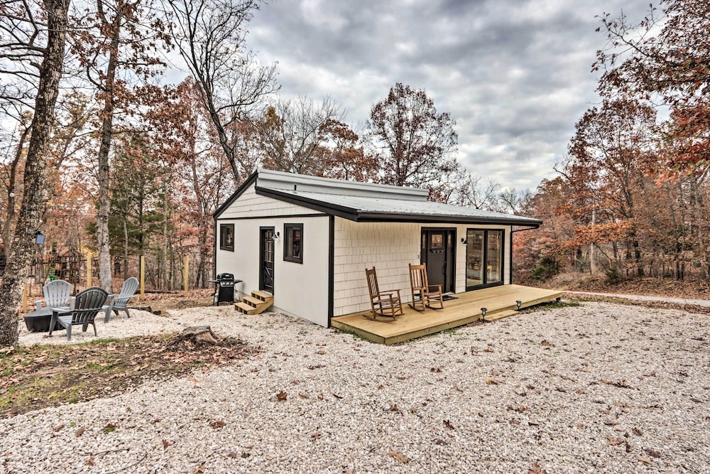 Cottage w/ Grill & Fire Pit in Osage Beach! view 5