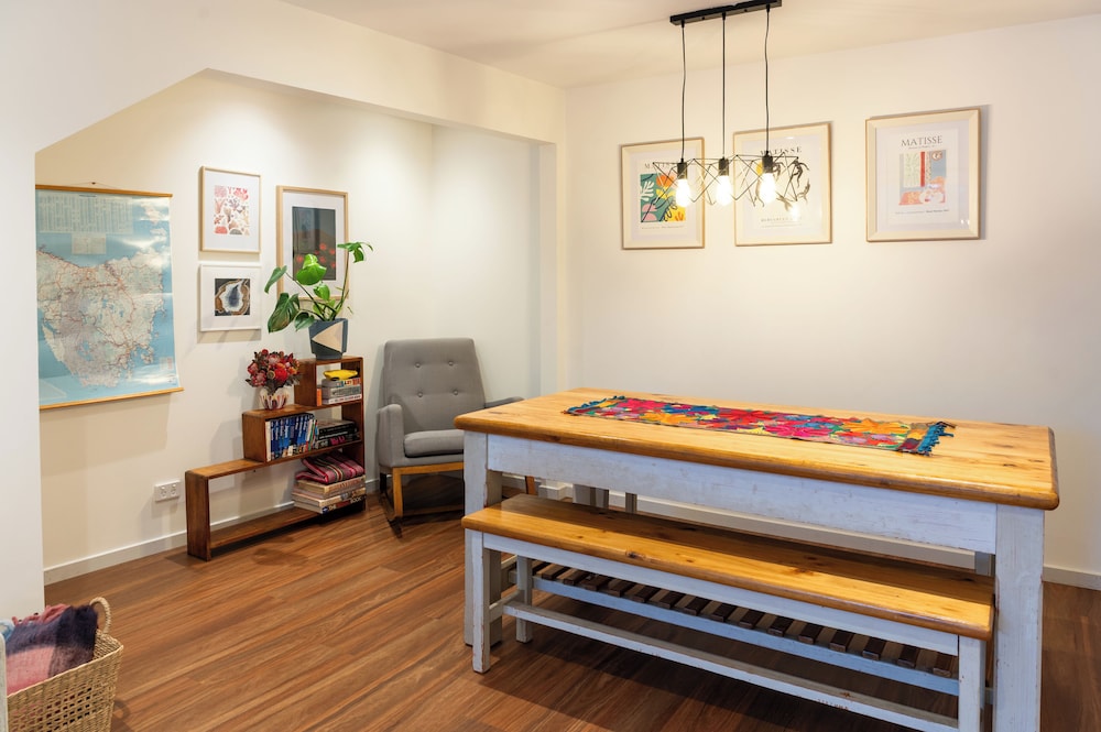 One Bedroom Apartment - Dynnyrne