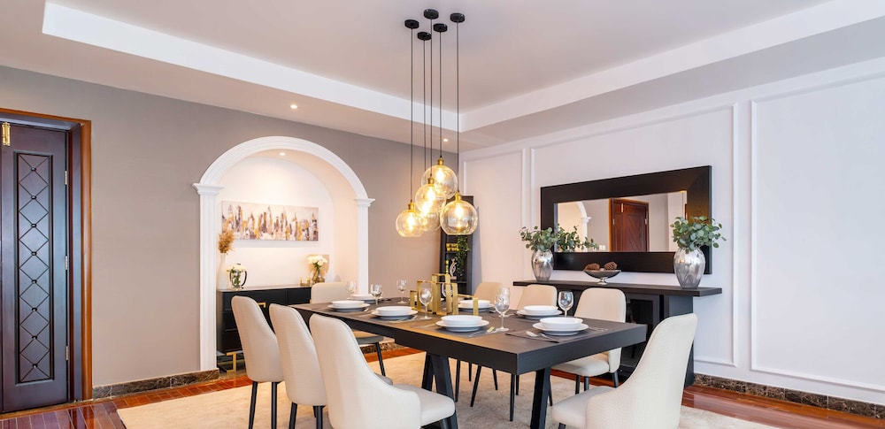 LUX The Al Seef Marina 4 bed Suite