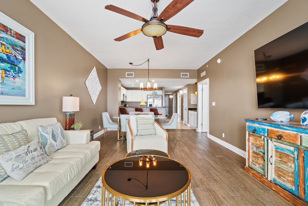 Calypso Beach Resort by Panhandle Getaways