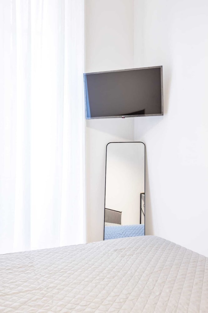 Thelos Apartment