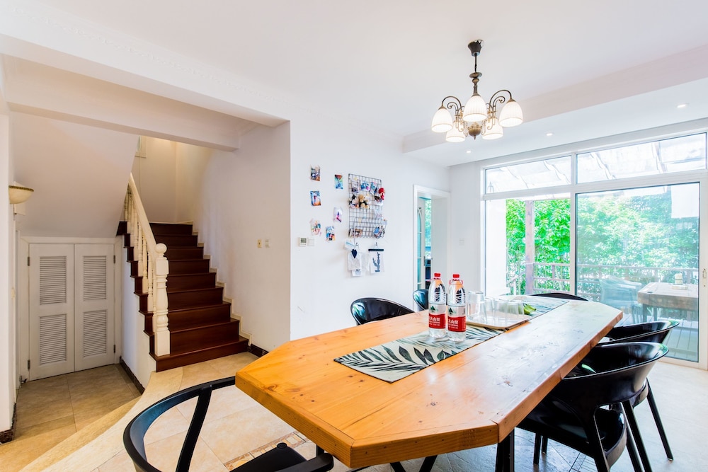 Summer Villa with 5 BRs