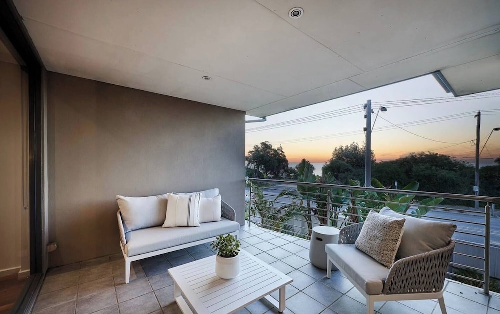 Bayside 4 bed in Sandringham w Spa and Sunset Views