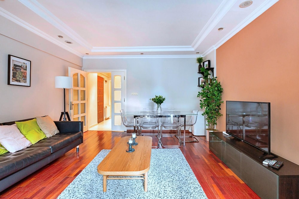Missafir Exclusive and Central Flat in Nisantasi