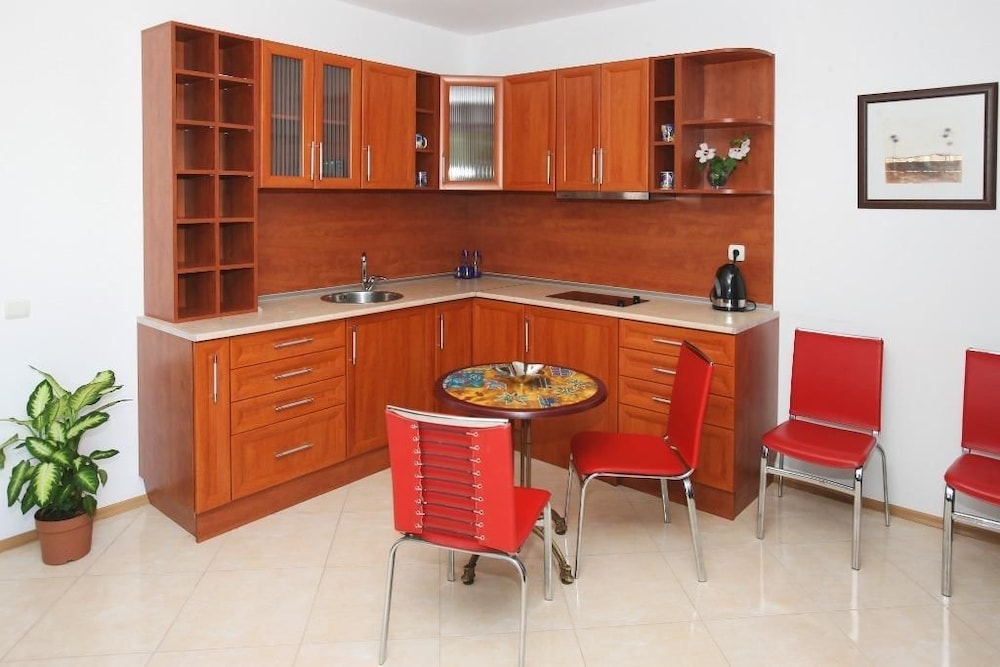 Sofia Apartments in Sunny Residence