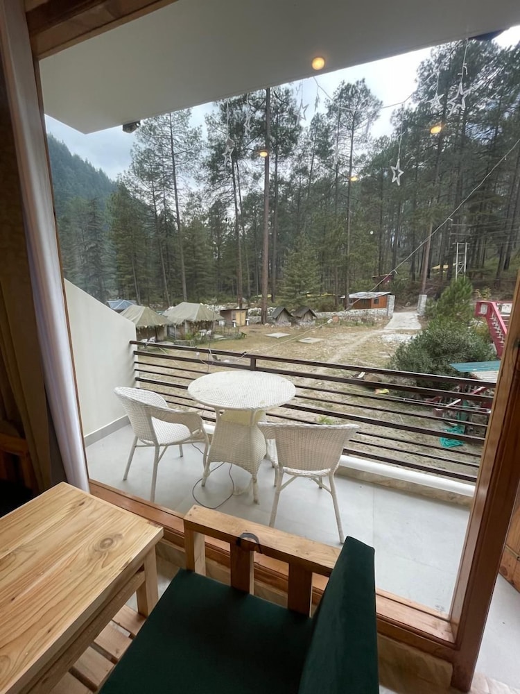 Hotel Kesri paradise