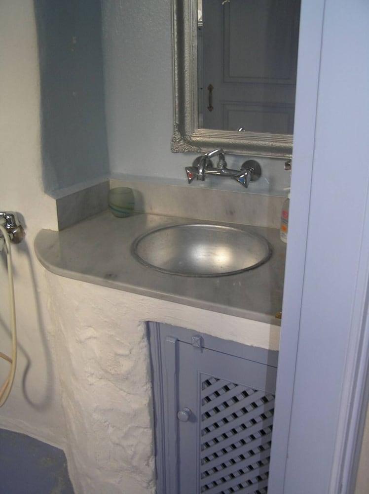 Traditional 2 Bd Chora House Patmos