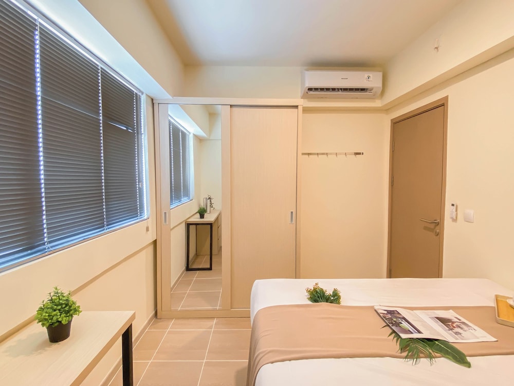 Warm Neutral 2Br At Meikarta Apartment