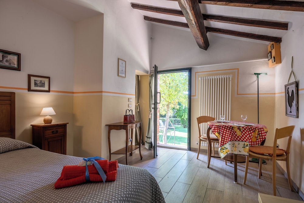 Maria Gabriella Home & Cottage