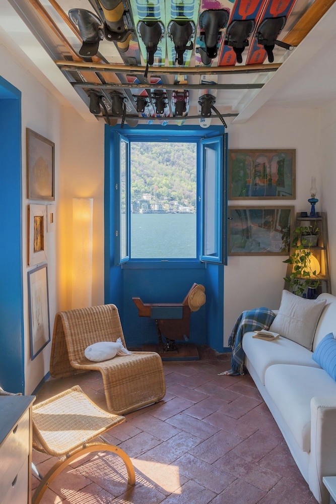 Deriva Apartment on Careno's Beach by Rent all Como