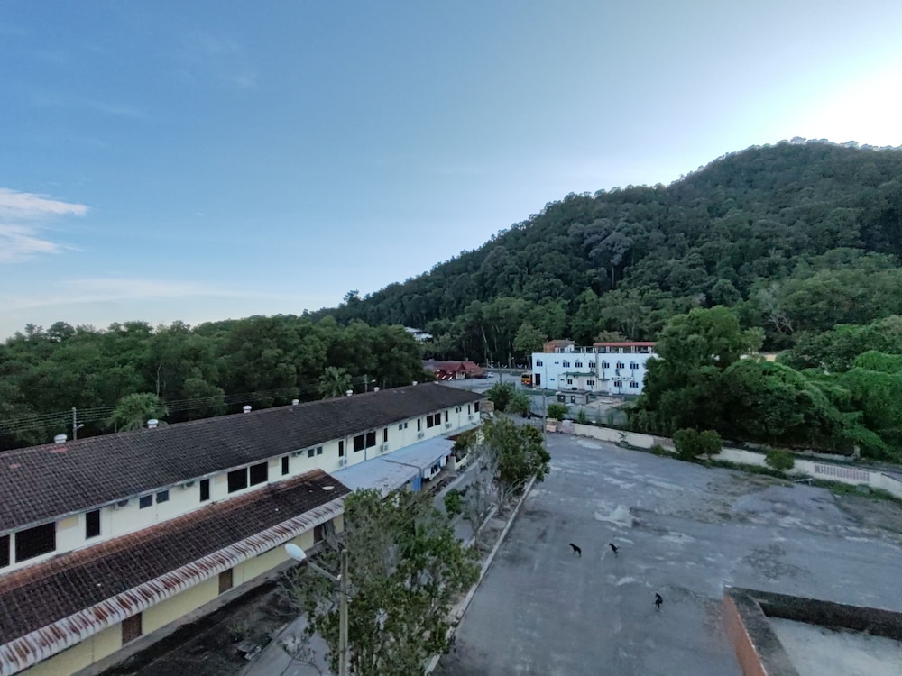 Lumut Villa Inn Homestay