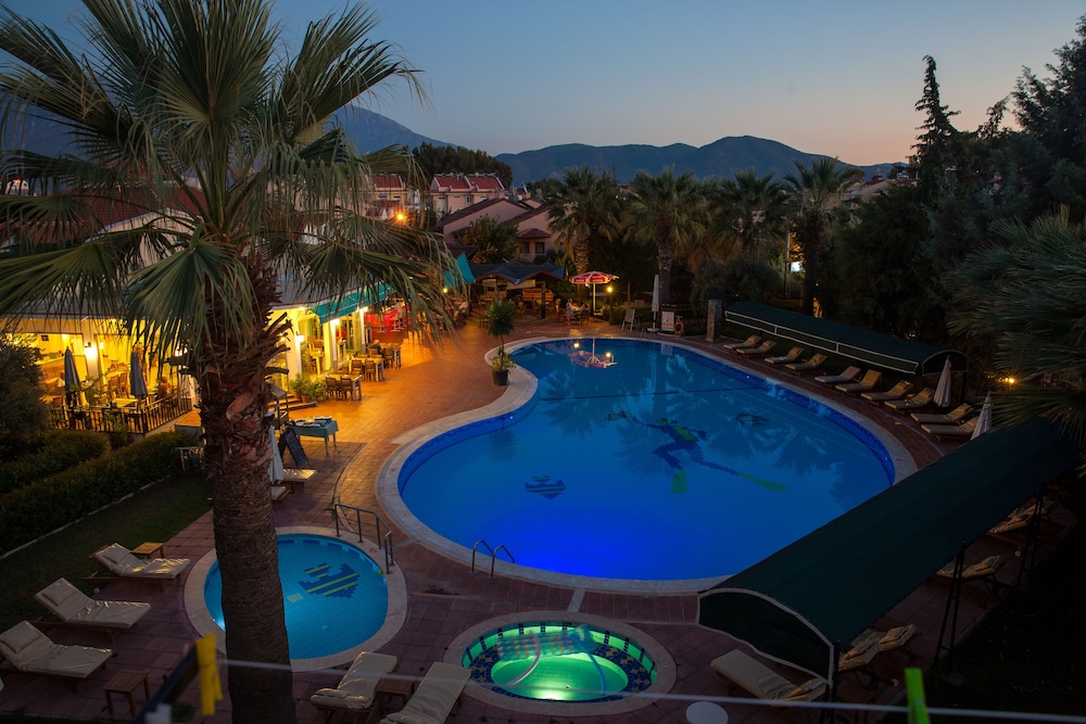 Rebin Beach Otel - Image 23