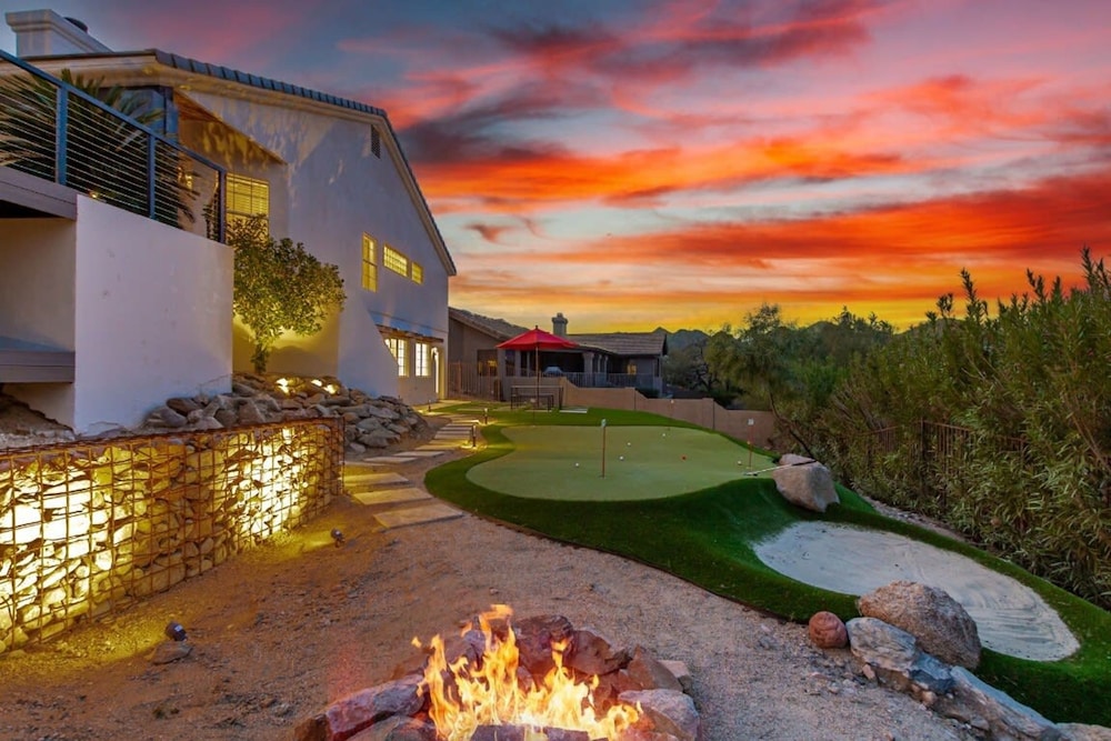 Sunburst Estate Htd Pool Putt Grn Sleeps 14