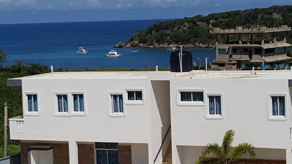 Ensenada Resort