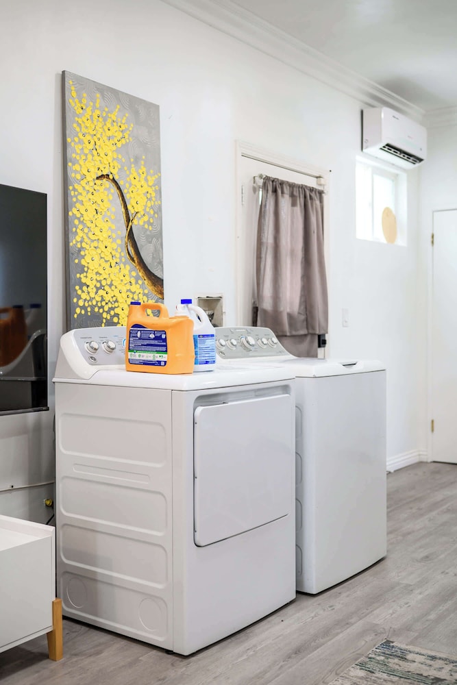 Spacious & Bright Home Fully Equipped