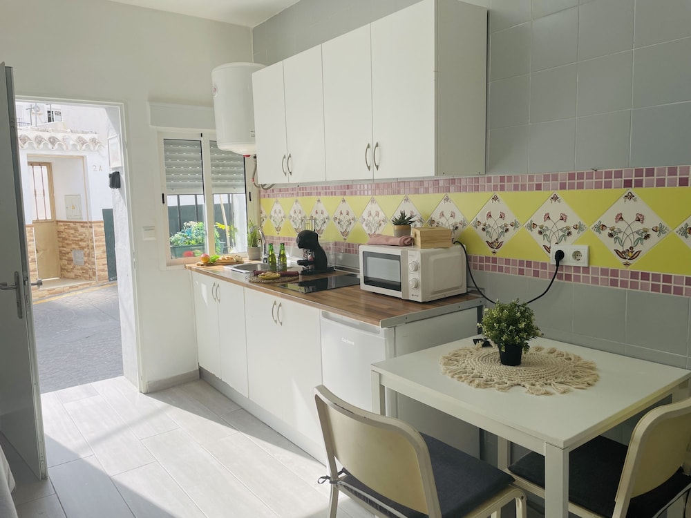 Estudio Burriana Jimena by At Home Costa del Sol