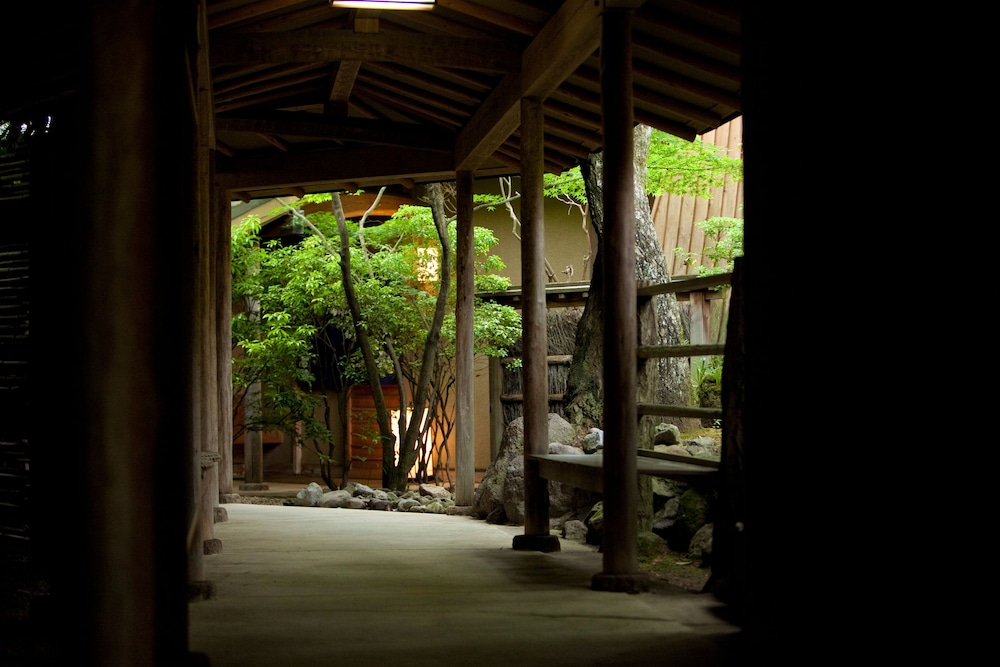 Ryotei Tanokura 51