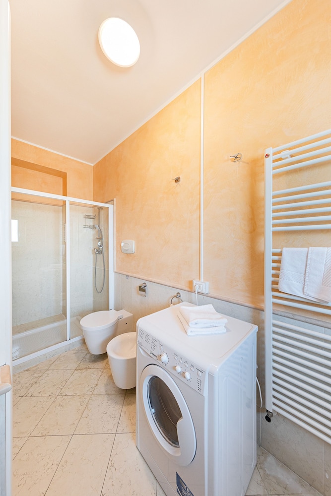 Residenza Miralago - 20 Porzia - Locazione BK