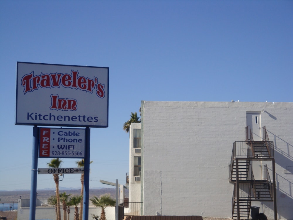 Lake Havasu City Vacations - Travelers Inn - Property Image 1