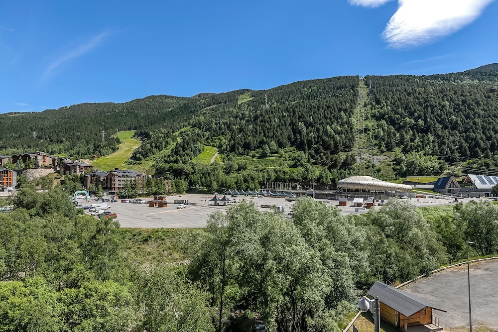 Andorra Ski-in Ski-out Tarter Studio
