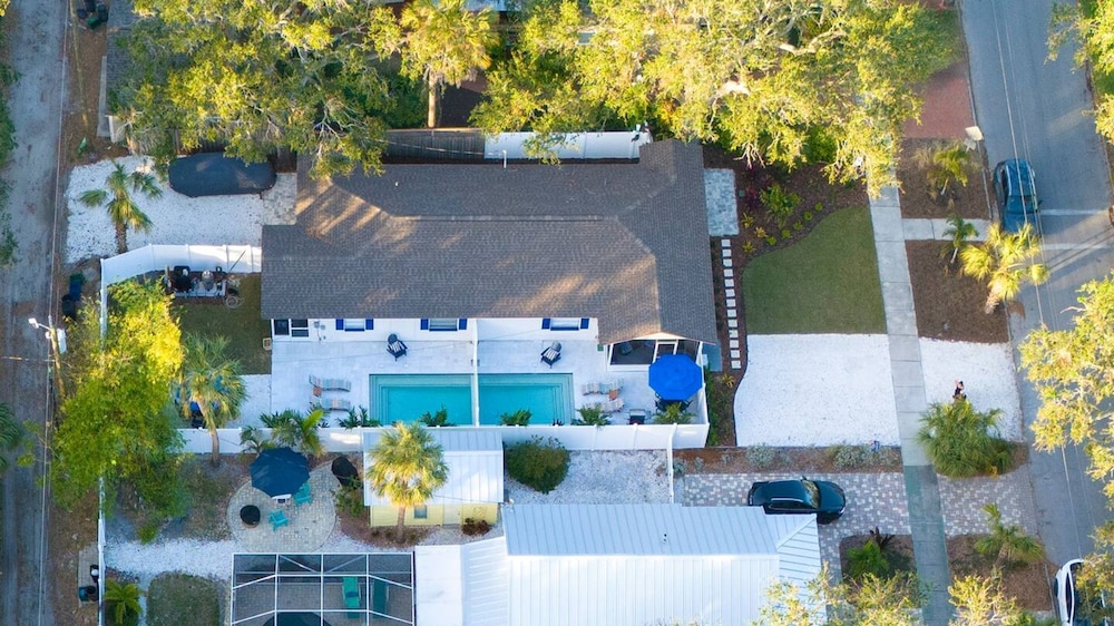 Downtown Gulfport Heated Pool