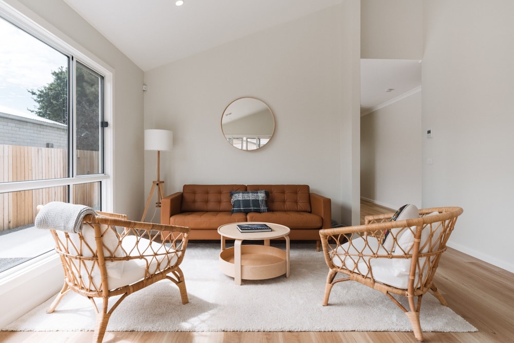 Exquisitely Spacious 3-bed Home