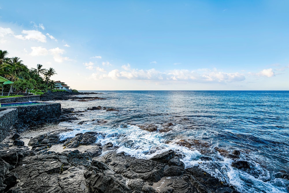 Premier Ocean Front Complex - No Stairs! - AC - Vrkcv