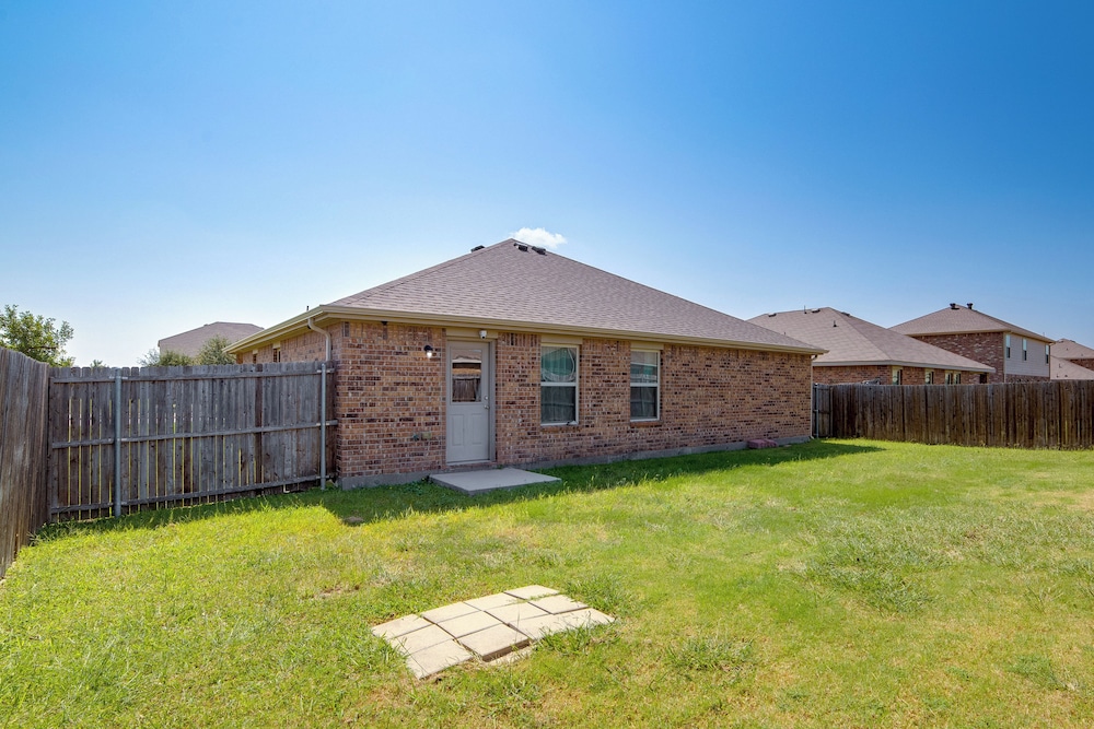 Quiet Suburban Home w/ Private Yard in Seagoville!