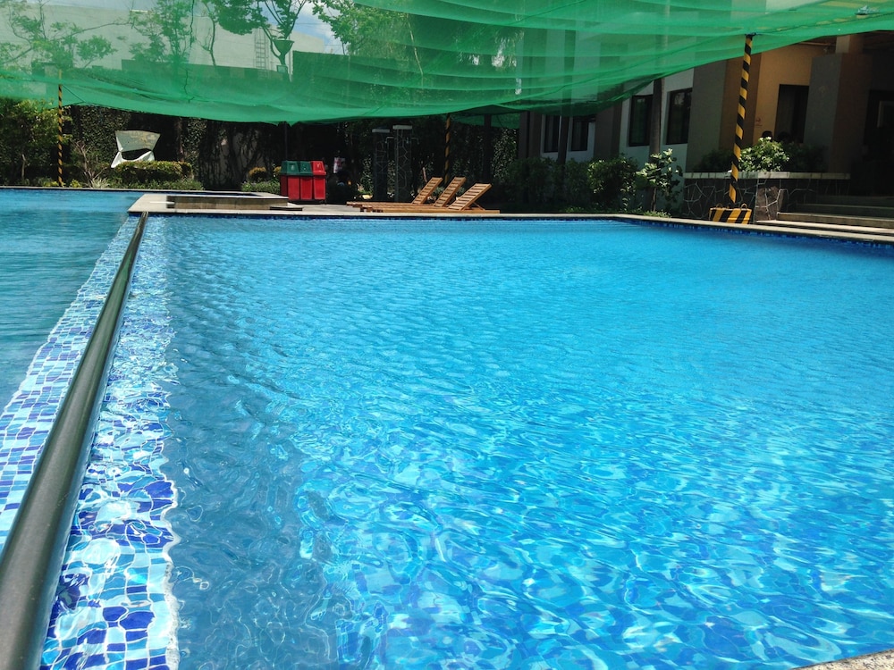 Two Bedroom Deluxe Condo Unit at Taguig Manila