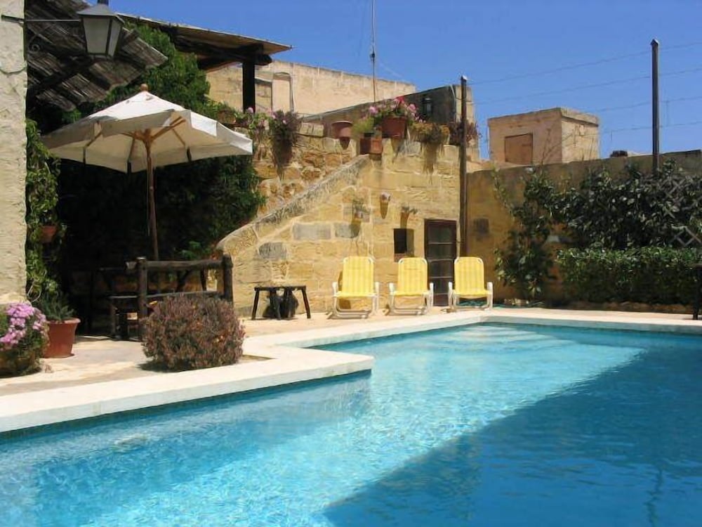 Spacious &comfortable, Traditional Villa- Large Private Pool, Terraces & Views