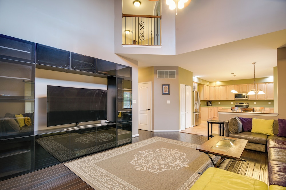 54 Mi to Dtwn DC: Spacious Family Home!